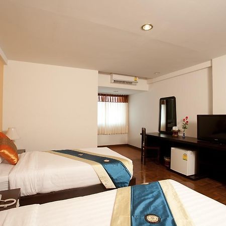 Bua Raya Hotel Chiang Mai Extérieur photo