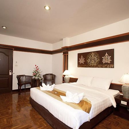 Bua Raya Hotel Chiang Mai Extérieur photo