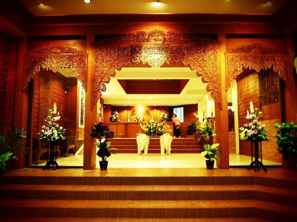 Bua Raya Hotel Chiang Mai Extérieur photo