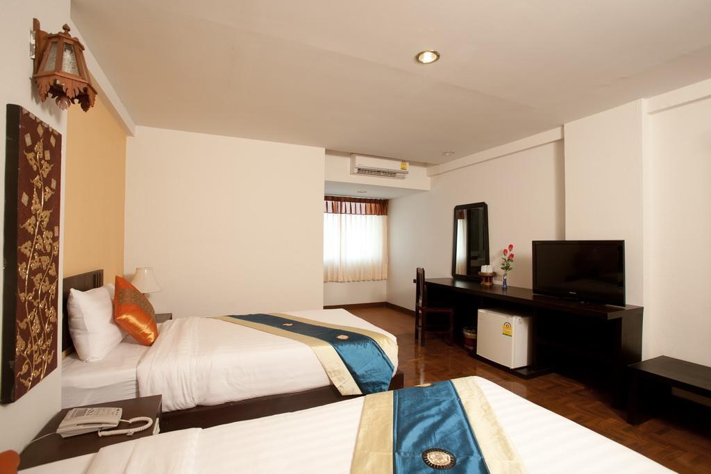 Bua Raya Hotel Chiang Mai Extérieur photo