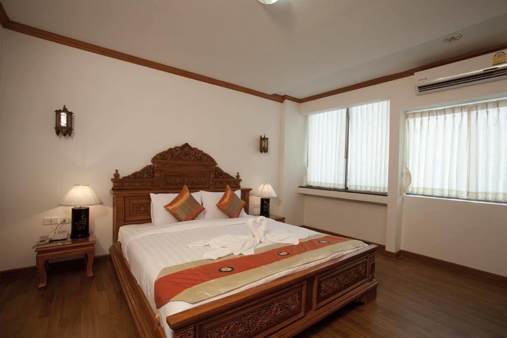 Bua Raya Hotel Chiang Mai Extérieur photo