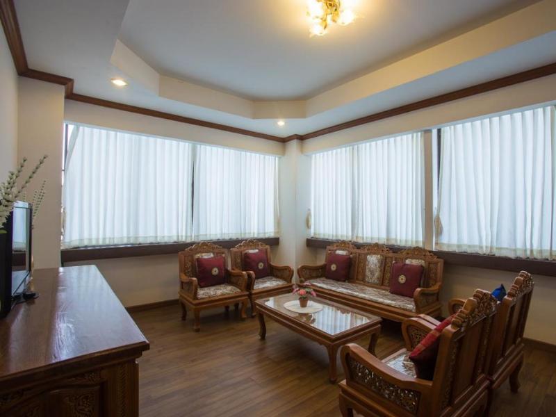 Bua Raya Hotel Chiang Mai Extérieur photo